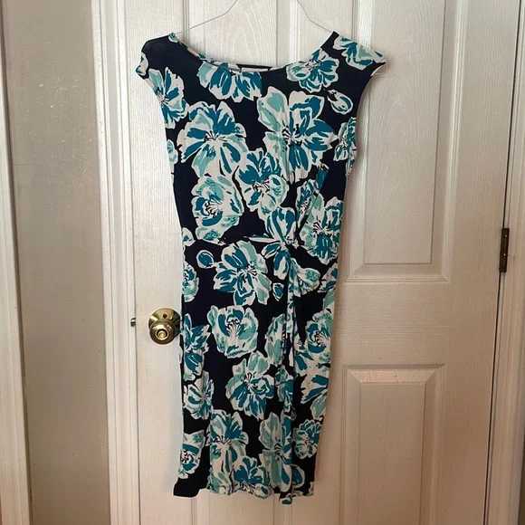 Ann Taylor Loft gorgeous floral dress. Beautiful!!! - Picture 1 of 6